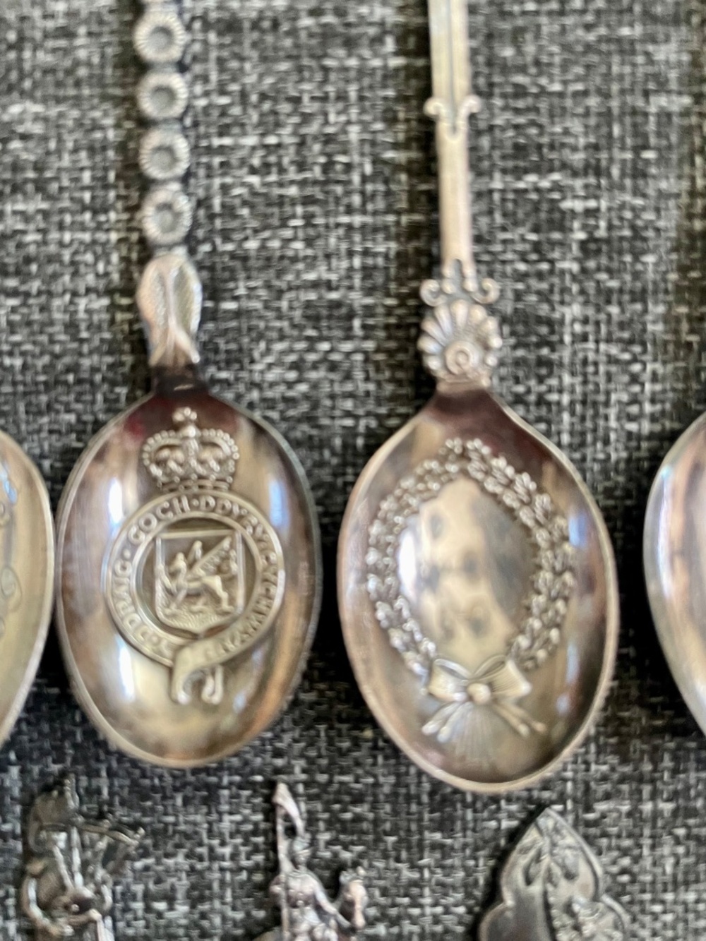 Lot of 29 ESPN Souvenir Travel Spoons - Picture 9 of 10